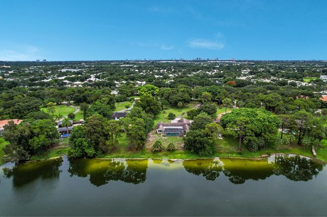 4529 Square Lake Drive, Palm Beach Gardens, FL 33418