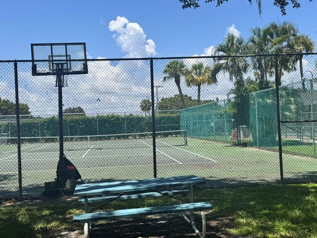 3124 N Us Highway 441 J1, Okeechobee, FL 34974