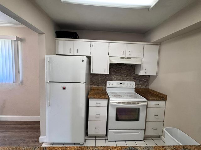 3124 N Us Highway 441 J1, Okeechobee, FL 34974