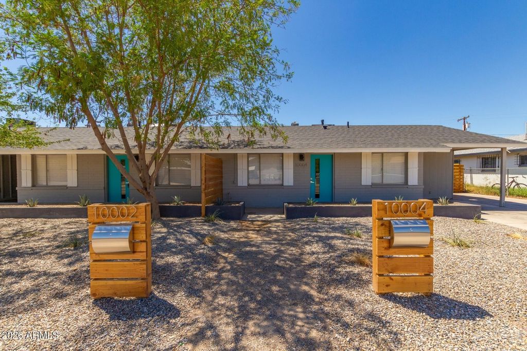 Image 1 of property listing at 10002 N 18TH Avenue, Phoenix, AZ 85021