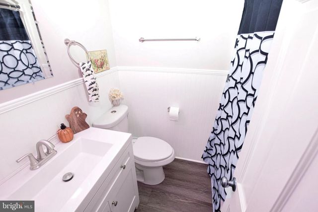 9 GABRIEL DR, Martinsburg, WV 25405