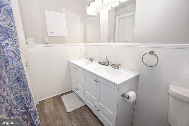 9 GABRIEL DR, Martinsburg, WV 25405