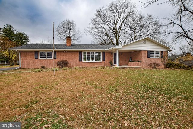 9 GABRIEL DR, Martinsburg, WV 25405