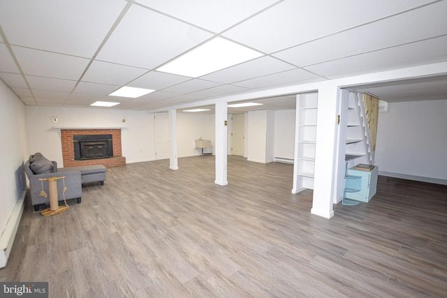 9 GABRIEL DR, Martinsburg, WV 25405