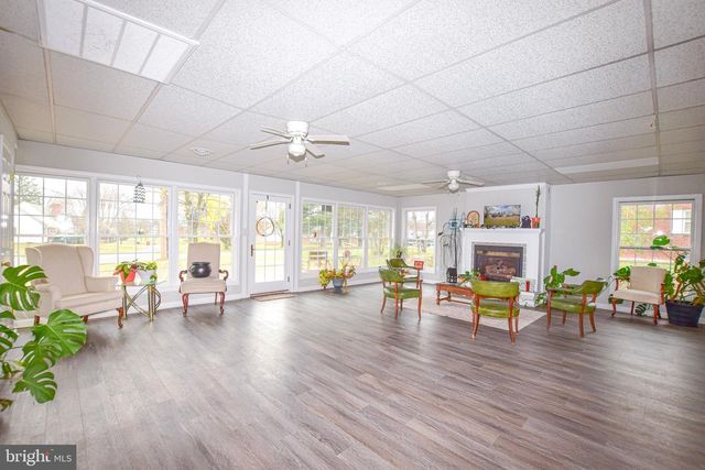 9 GABRIEL DR, Martinsburg, WV 25405