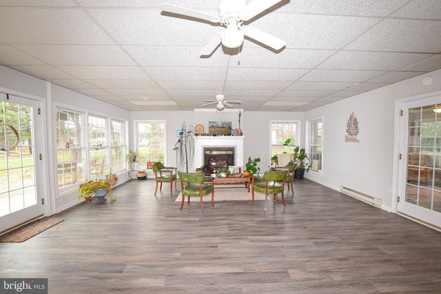 9 GABRIEL DR, Martinsburg, WV 25405