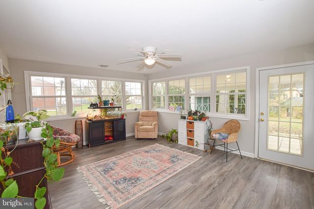 9 GABRIEL DR, Martinsburg, WV 25405