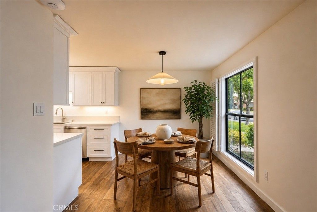 Image 18 of property listing at 585 W Duarte 25, Arcadia, CA 91007