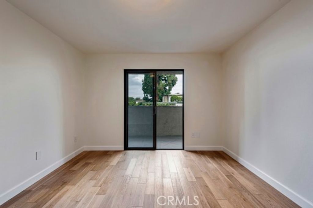 Image 21 of property listing at 585 W Duarte 25, Arcadia, CA 91007