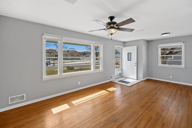 3619 71st Street E, Inver Grove Heights, MN 55076