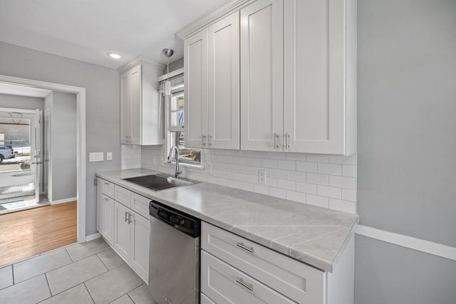 3619 71st Street E, Inver Grove Heights, MN 55076