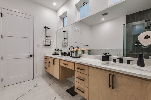 1904 Pollard Street, Dallas, TX 75208