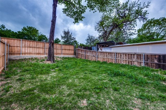 1904 Pollard Street, Dallas, TX 75208
