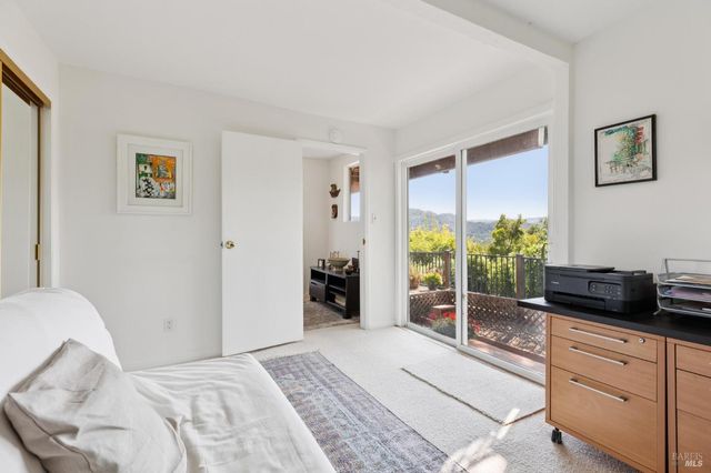 569 Sequoia Dr, San Anselmo, CA 94960