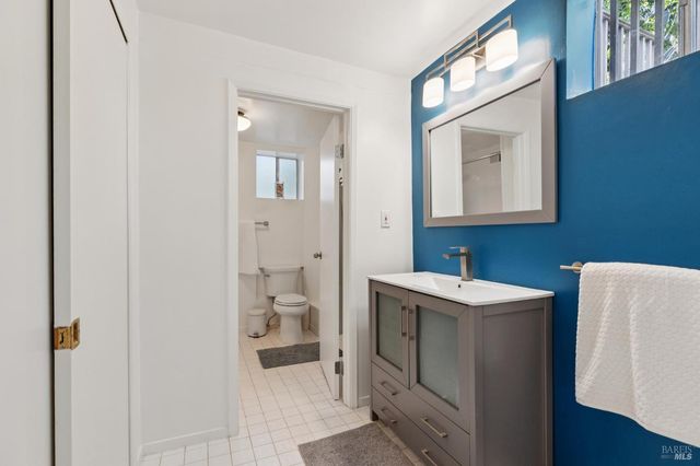 569 Sequoia Dr, San Anselmo, CA 94960