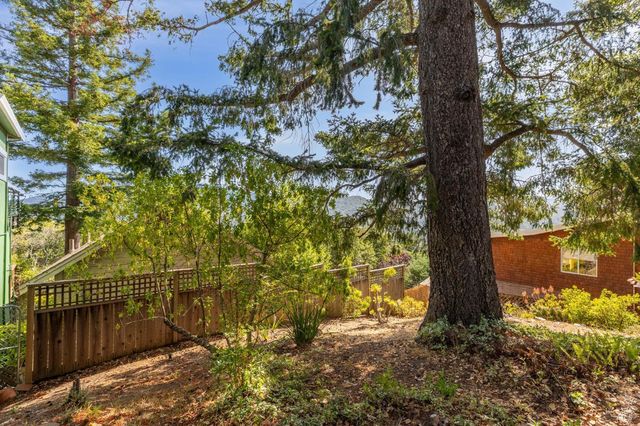 569 Sequoia Dr, San Anselmo, CA 94960