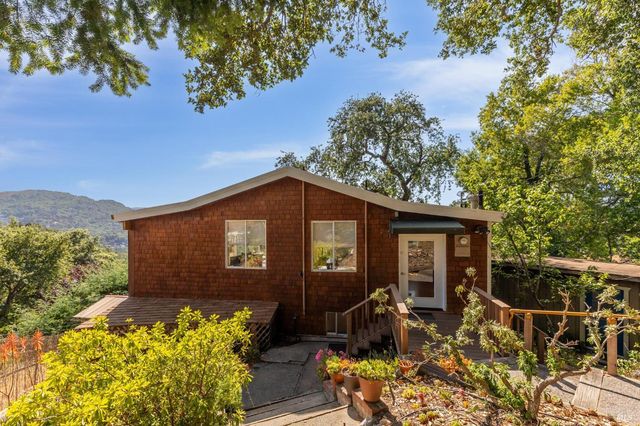 569 Sequoia Dr, San Anselmo, CA 94960