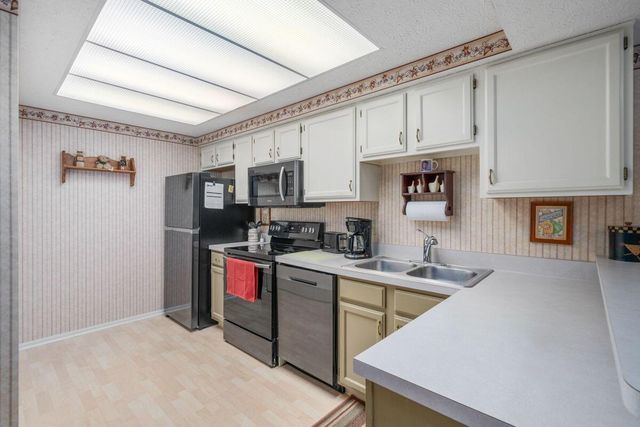 285 Villa Oaks Lane, Columbus, OH 43230
