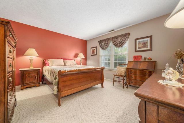 285 Villa Oaks Lane, Columbus, OH 43230