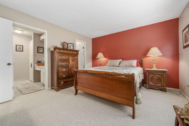 285 Villa Oaks Lane, Columbus, OH 43230