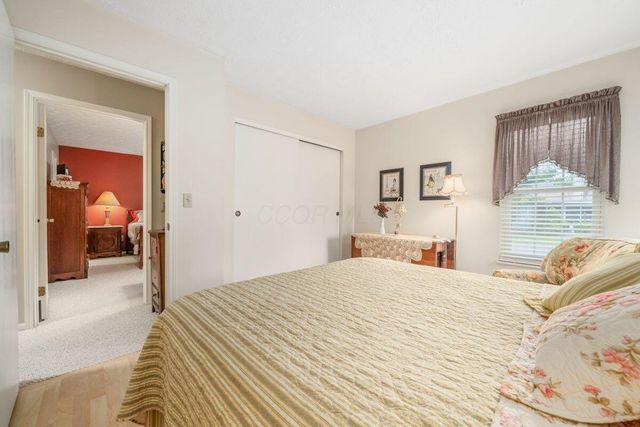 285 Villa Oaks Lane, Columbus, OH 43230