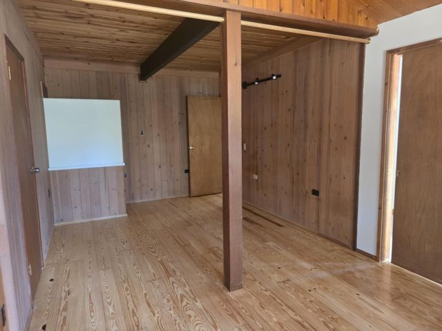140 Bonanza Drive, Selma, OR 97538