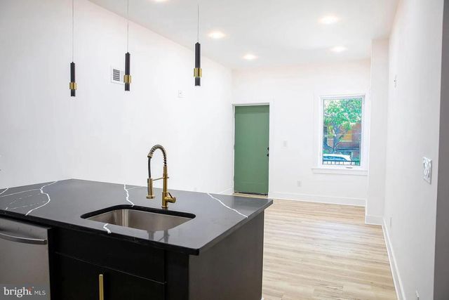 3425 OLD YORK RD, Philadelphia, PA 19140