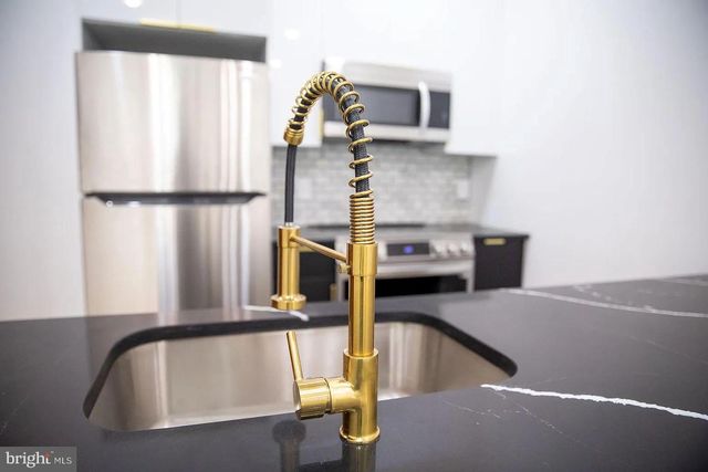 3425 OLD YORK RD, Philadelphia, PA 19140