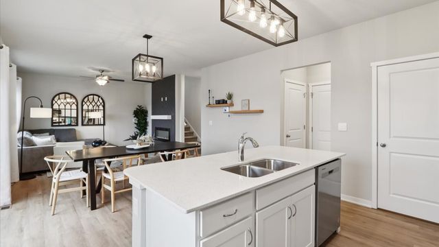 4722 173rd Street, Urbandale, IA 50322