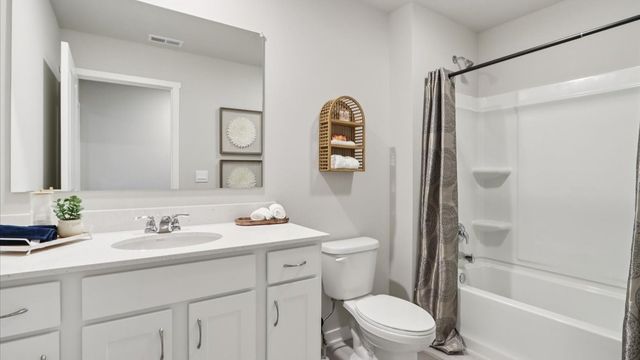 4722 173rd Street, Urbandale, IA 50322