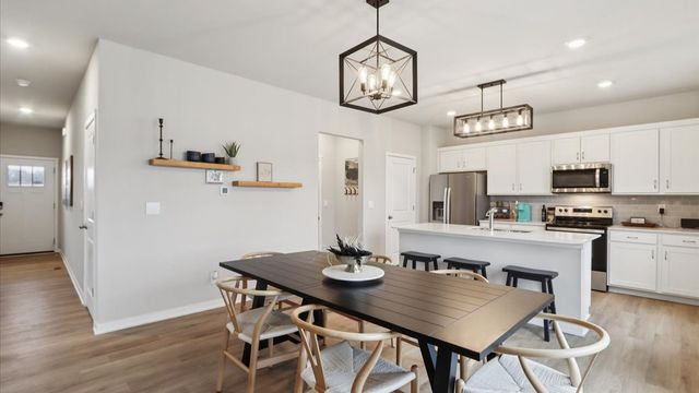 4722 173rd Street, Urbandale, IA 50322