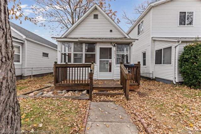 2513 Vanness Street, Port Huron, MI 48060