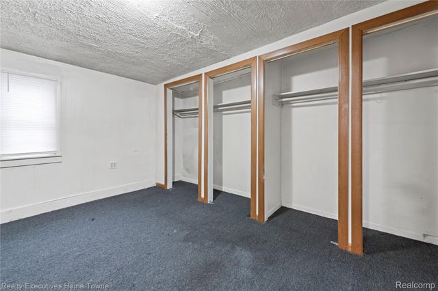 2513 Vanness Street, Port Huron, MI 48060