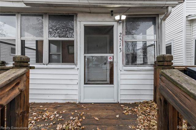 2513 Vanness Street, Port Huron, MI 48060