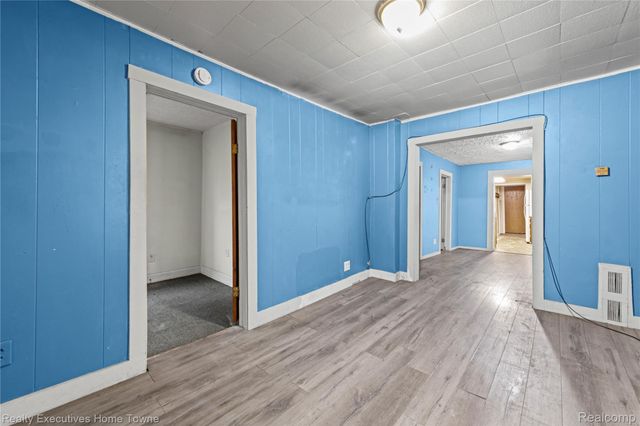 2513 Vanness Street, Port Huron, MI 48060