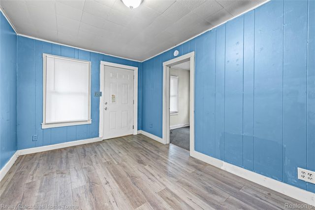 2513 Vanness Street, Port Huron, MI 48060