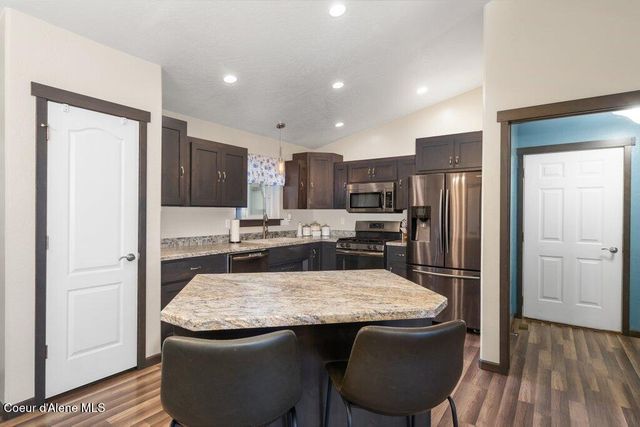 2130 E Decaro LOOP, Post Falls, ID 83854