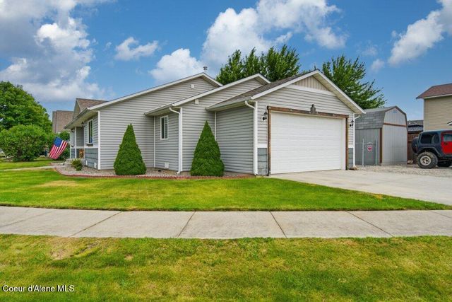 2130 E Decaro LOOP, Post Falls, ID 83854