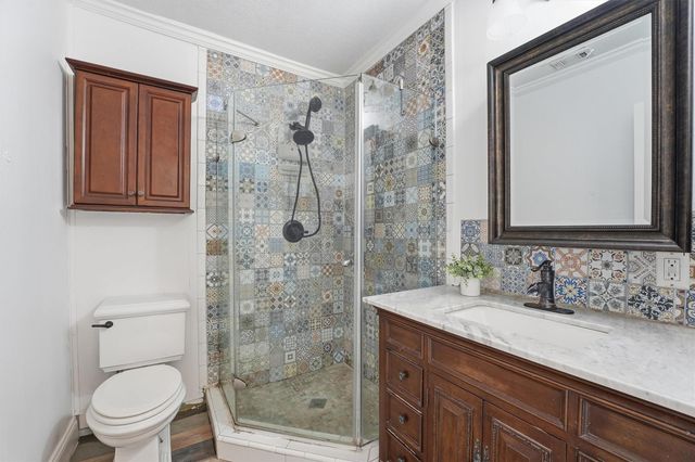 2415 W Cedar Bayou Lynchburg Road, Baytown, TX 77521