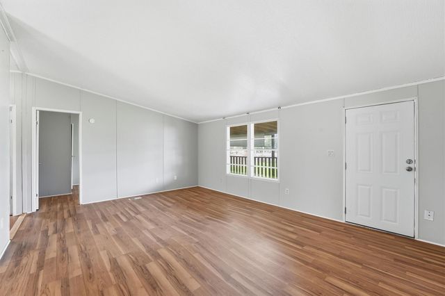 2415 W Cedar Bayou Lynchburg Road, Baytown, TX 77521