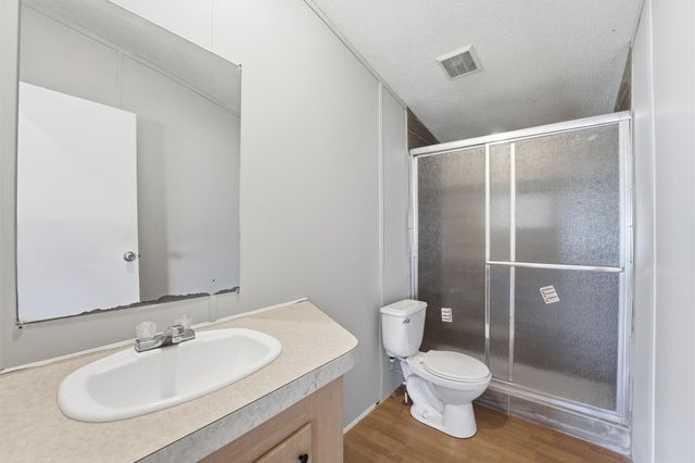 2415 W Cedar Bayou Lynchburg Road, Baytown, TX 77521