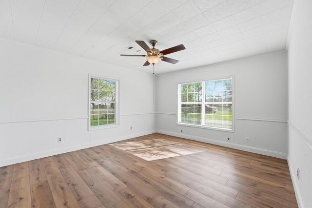 2415 W Cedar Bayou Lynchburg Road, Baytown, TX 77521