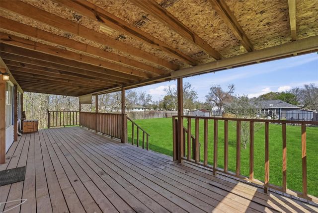 2415 W Cedar Bayou Lynchburg Road, Baytown, TX 77521