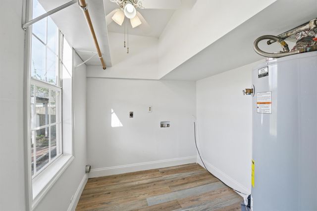 2415 W Cedar Bayou Lynchburg Road, Baytown, TX 77521