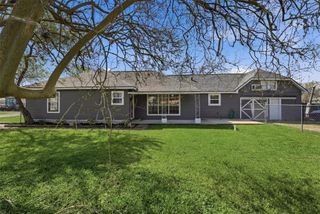 2415 W Cedar Bayou Lynchburg Road, Baytown, TX 77521