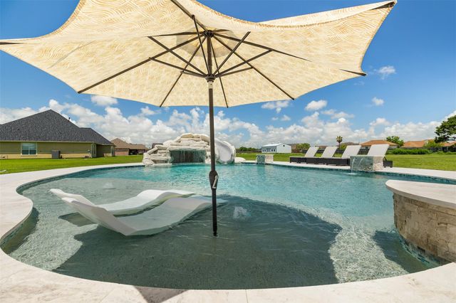 4203 Landon Lane, Baytown, TX 77523