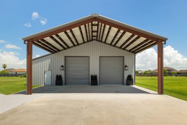 4203 Landon Lane, Baytown, TX 77523