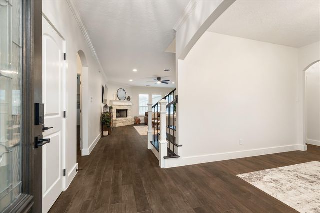4203 Landon Lane, Baytown, TX 77523