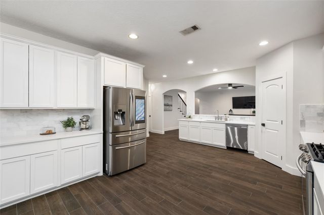 4203 Landon Lane, Baytown, TX 77523