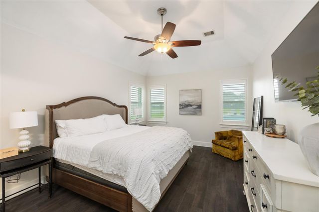 4203 Landon Lane, Baytown, TX 77523
